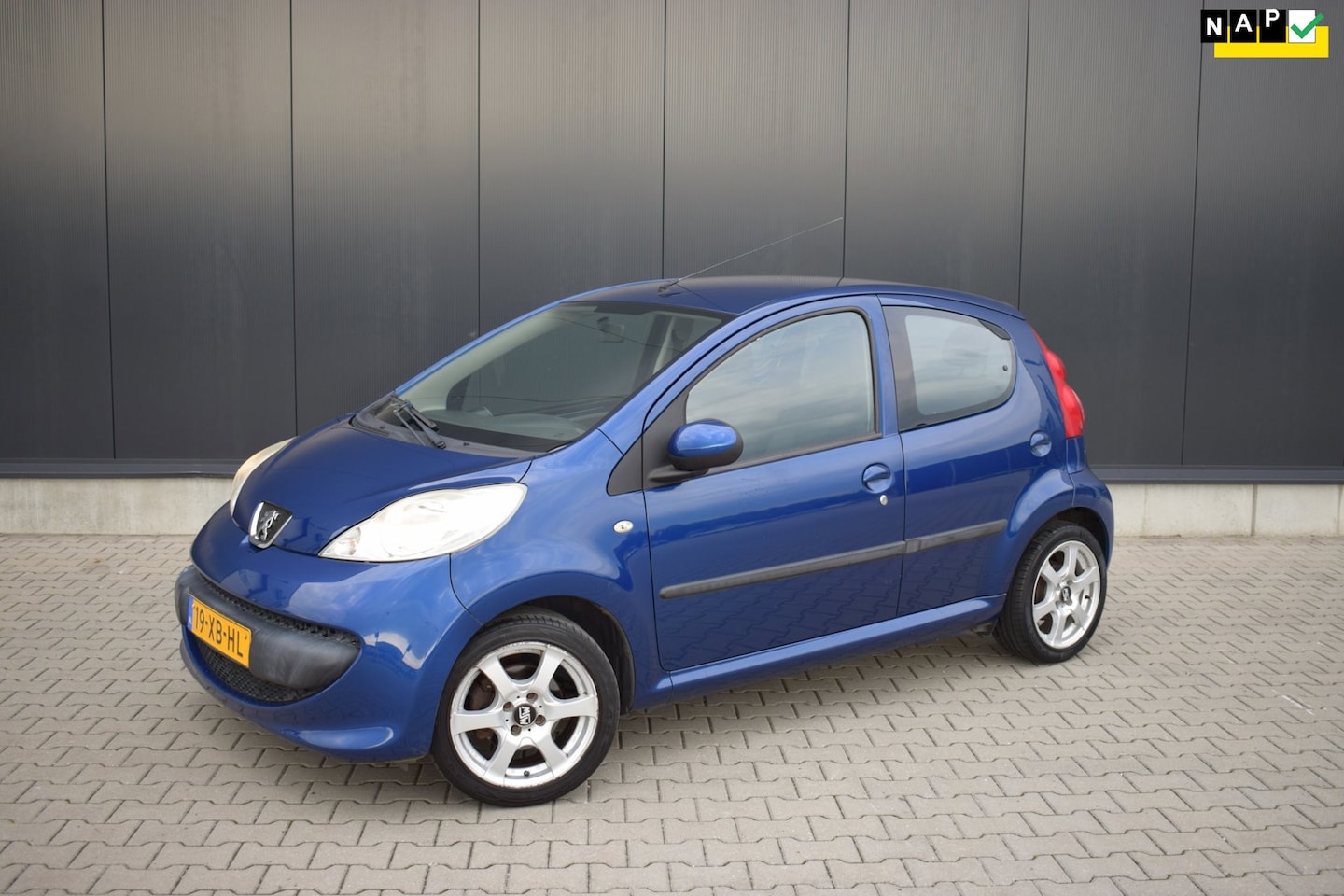Peugeot 107 - 1.0-12V Airco 5drs APK 05-2027 - AutoWereld.nl