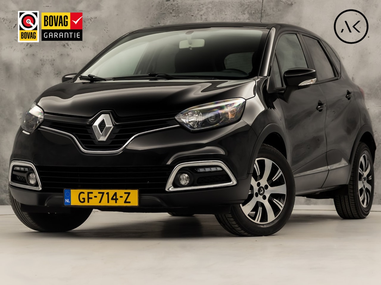 Renault Captur - 1.2 TCe Expression Sport Automaat (NAVIGATIE, CAMERA, GETINT GLAS, SPORTSTOELEN, CRUISE, N - AutoWereld.nl