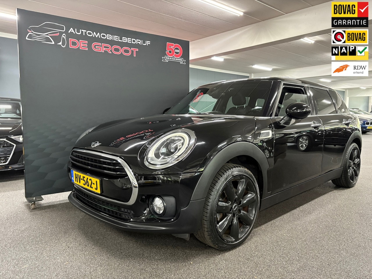 MINI Clubman - Mini 1.5 Cooper Chili/ NL auto/ Pano/ Lederen bekleding/ Sport en Green stand - AutoWereld.nl