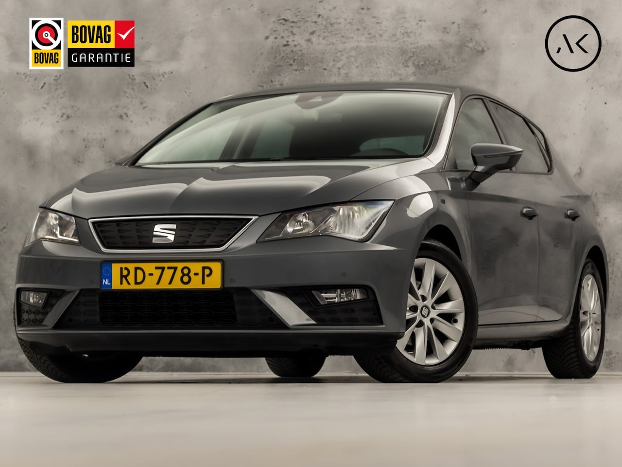 SEAT Leon - 1.0 EcoTSI Intense Sport (APPLE CARPLAY, NAVIGATIE, CLIMATE, PARKEERSENSOREN, KEYLESS, SPO - AutoWereld.nl