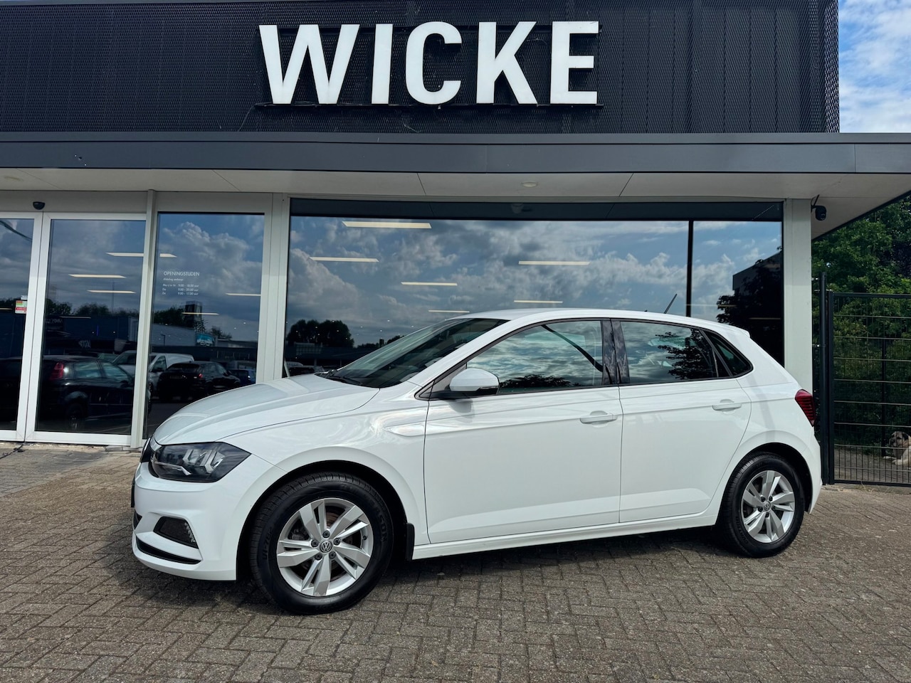 Volkswagen Polo - 1.0 TSI 95 PK Comfortline Airco Stoelverw. 2019 - AutoWereld.nl