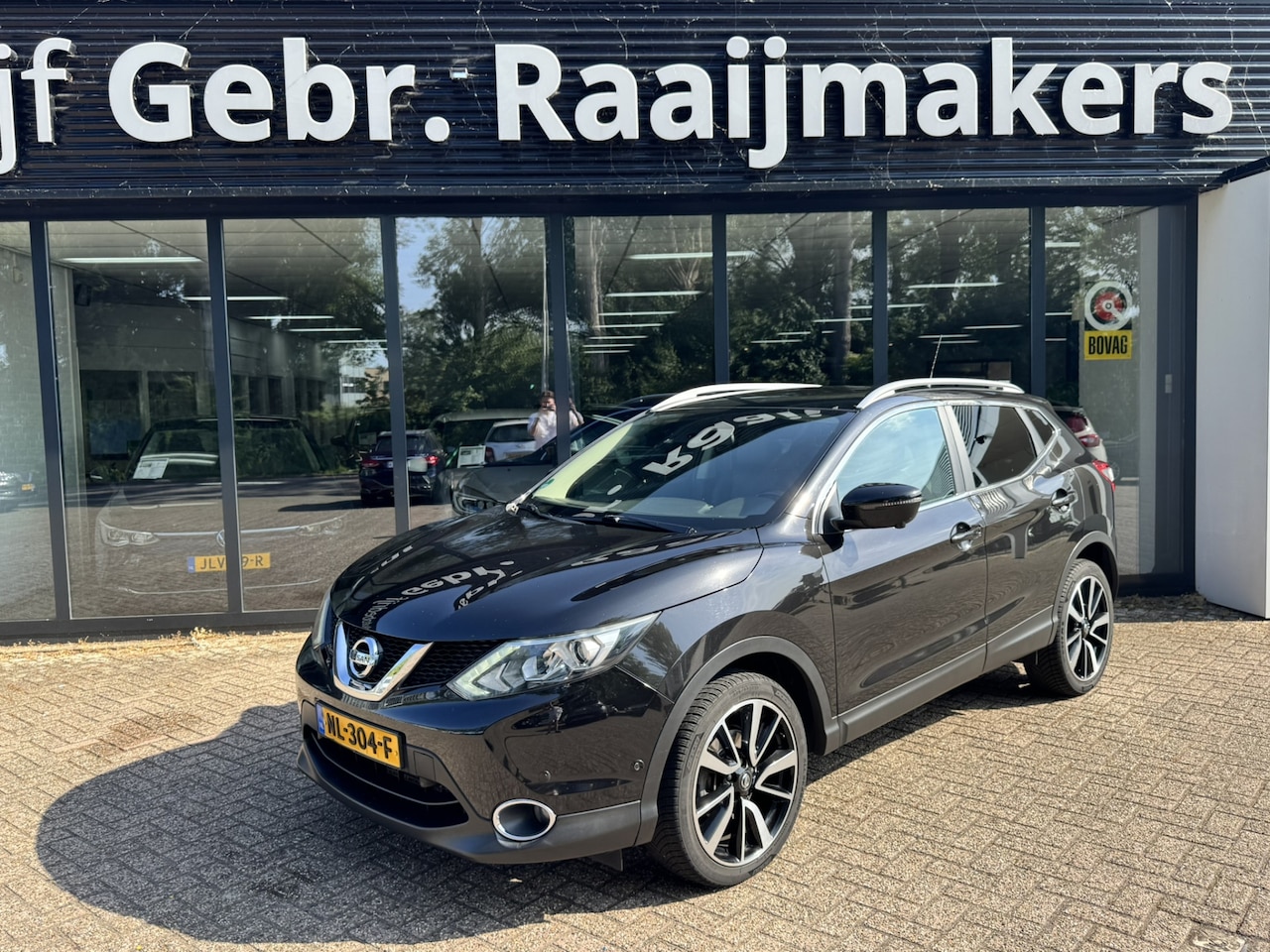 Nissan Qashqai - 1.2 Tekna*Leder*Panoramadak*EXPORT/EX.BPM* - AutoWereld.nl