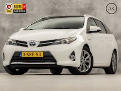 Toyota Auris Touring Sports - 1.8 Hybrid Sport Automaat (PANORAMADAK, NAVIGATIE, CLIMATE, CAMERA, SPORTSTOELEN, KEYLESS,