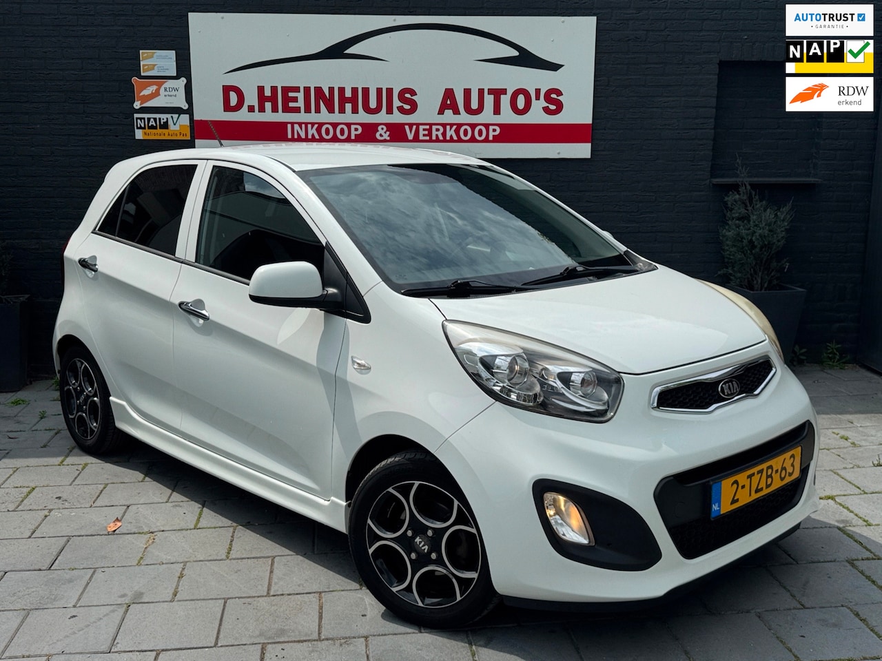 Kia Picanto - 1.0 CVVT World Cup Ed. 5DRS AIRCO - AutoWereld.nl