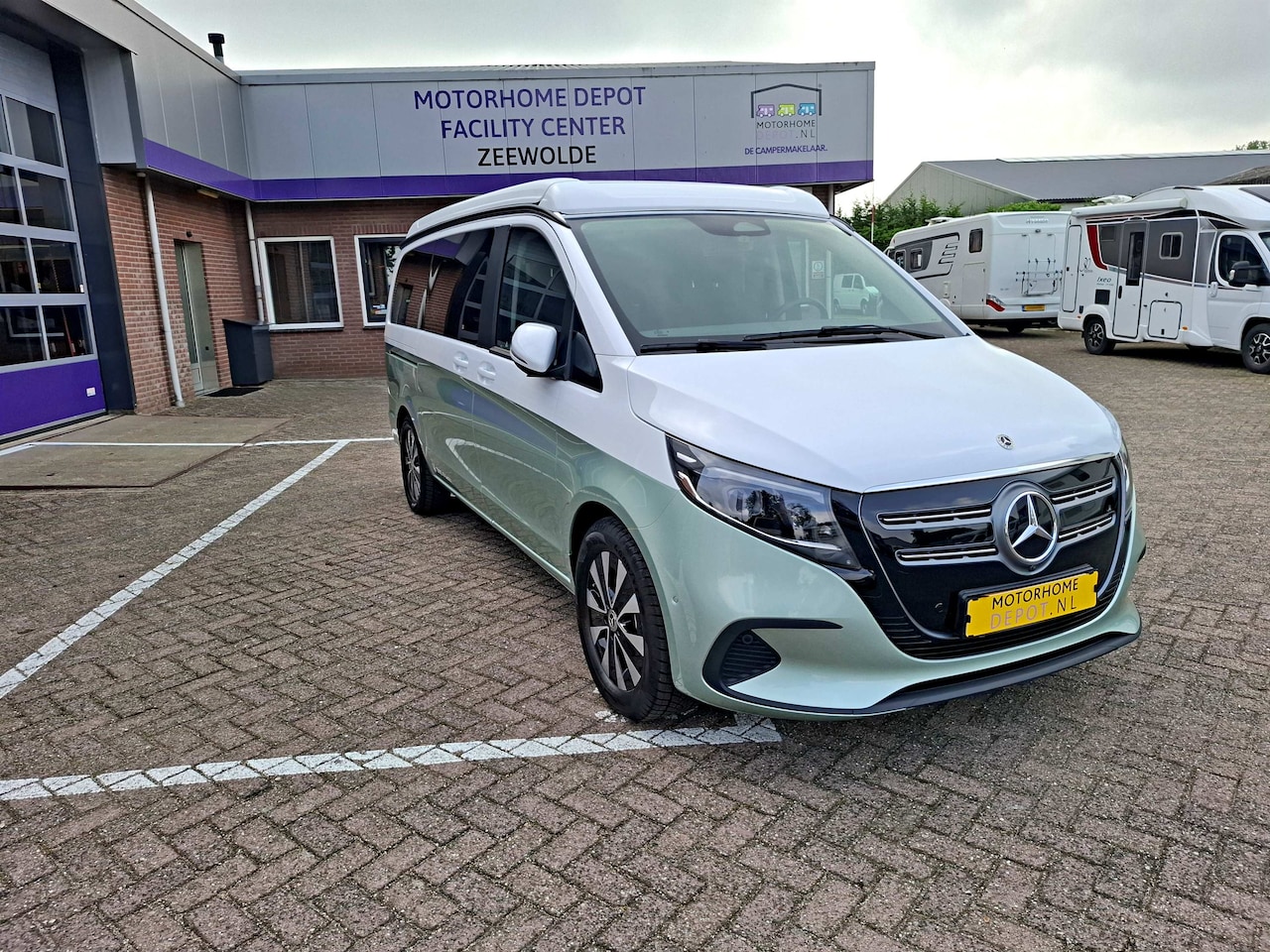Mercedes-Benz EQV - 300 L2 90 kWh Tonke Nomad - AutoWereld.nl