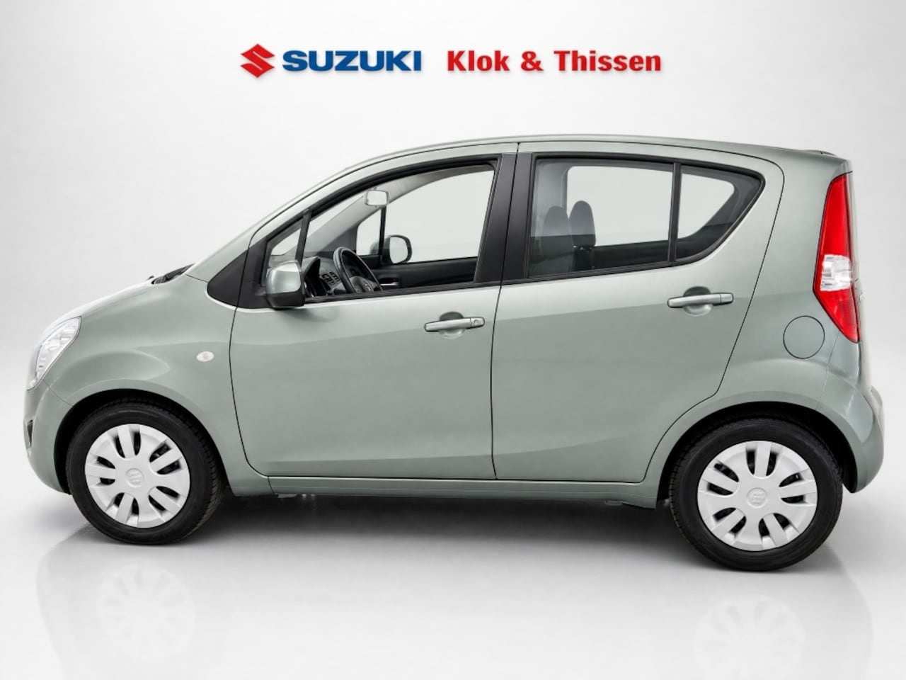 Suzuki Splash - Airconditioning 5-drs. 1.2 Comfort All-seasonbanden Originele radio/CD 8 Air-bags - AutoWereld.nl