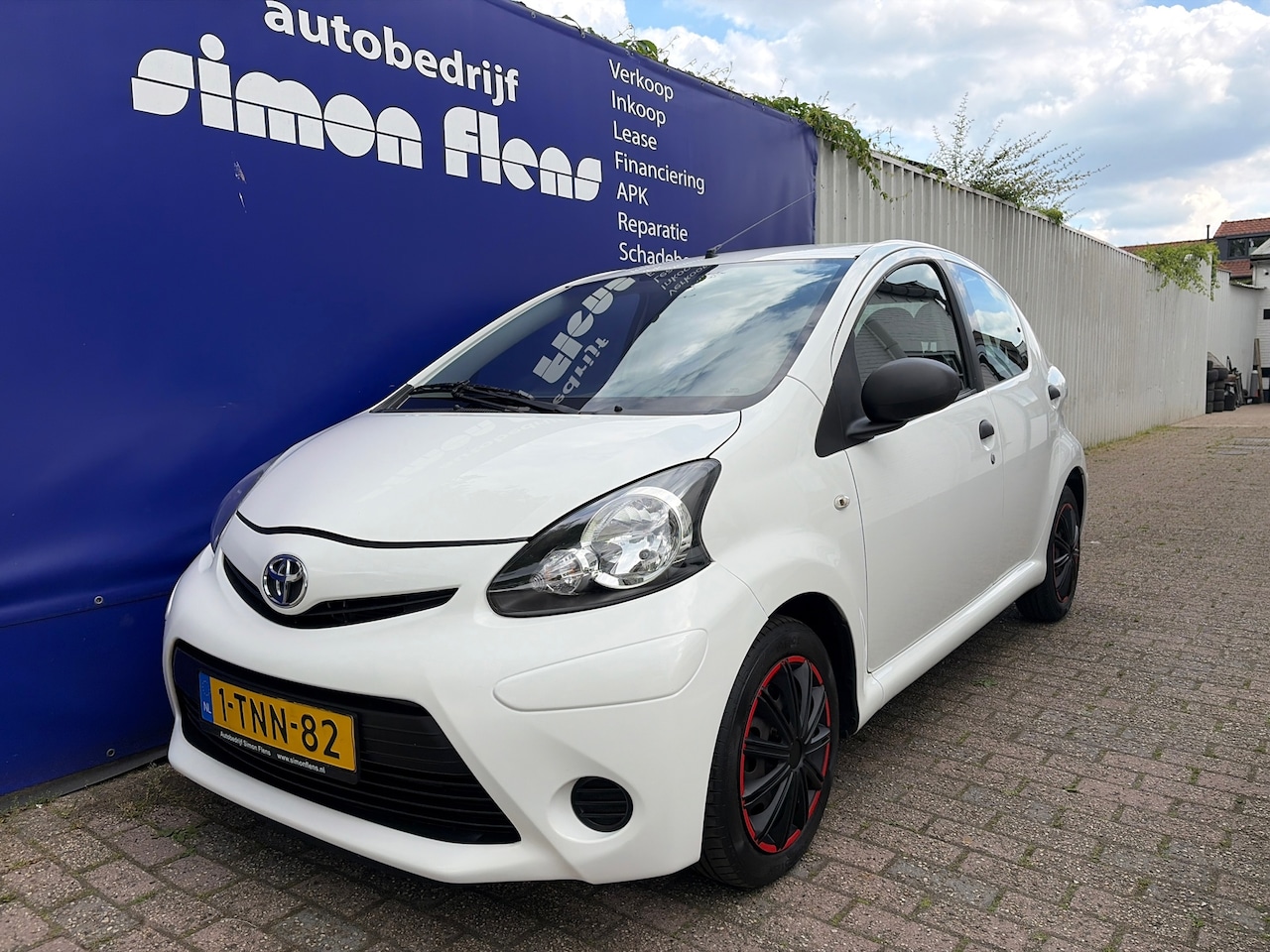 Toyota Aygo - 1.0 VVT-i Now 1.0 VVT-i Now - AutoWereld.nl