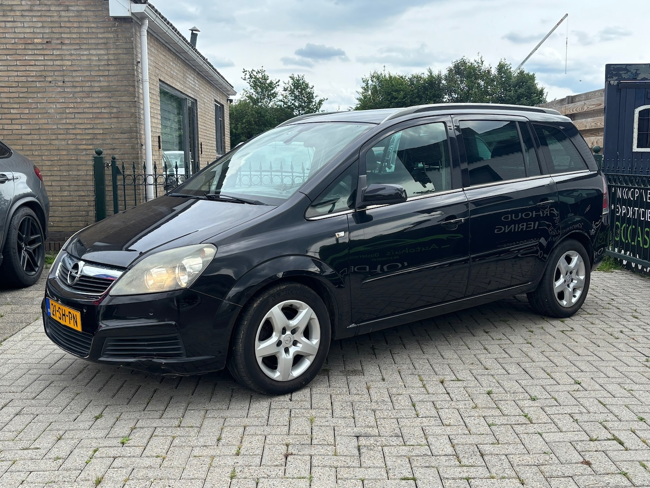 Opel Zafira - 2.2 Cosmo | export | handel | - AutoWereld.nl