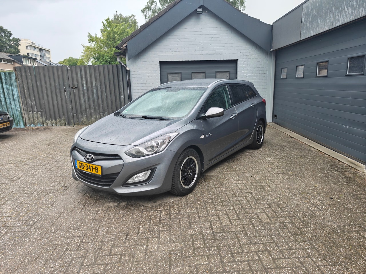 Hyundai i30 Wagon - 1.6 GDi i-Motion 1.6 GDi i-Motion,Airco,Cruise control,Parkeer sensoren achter,Trekhaak - AutoWereld.nl
