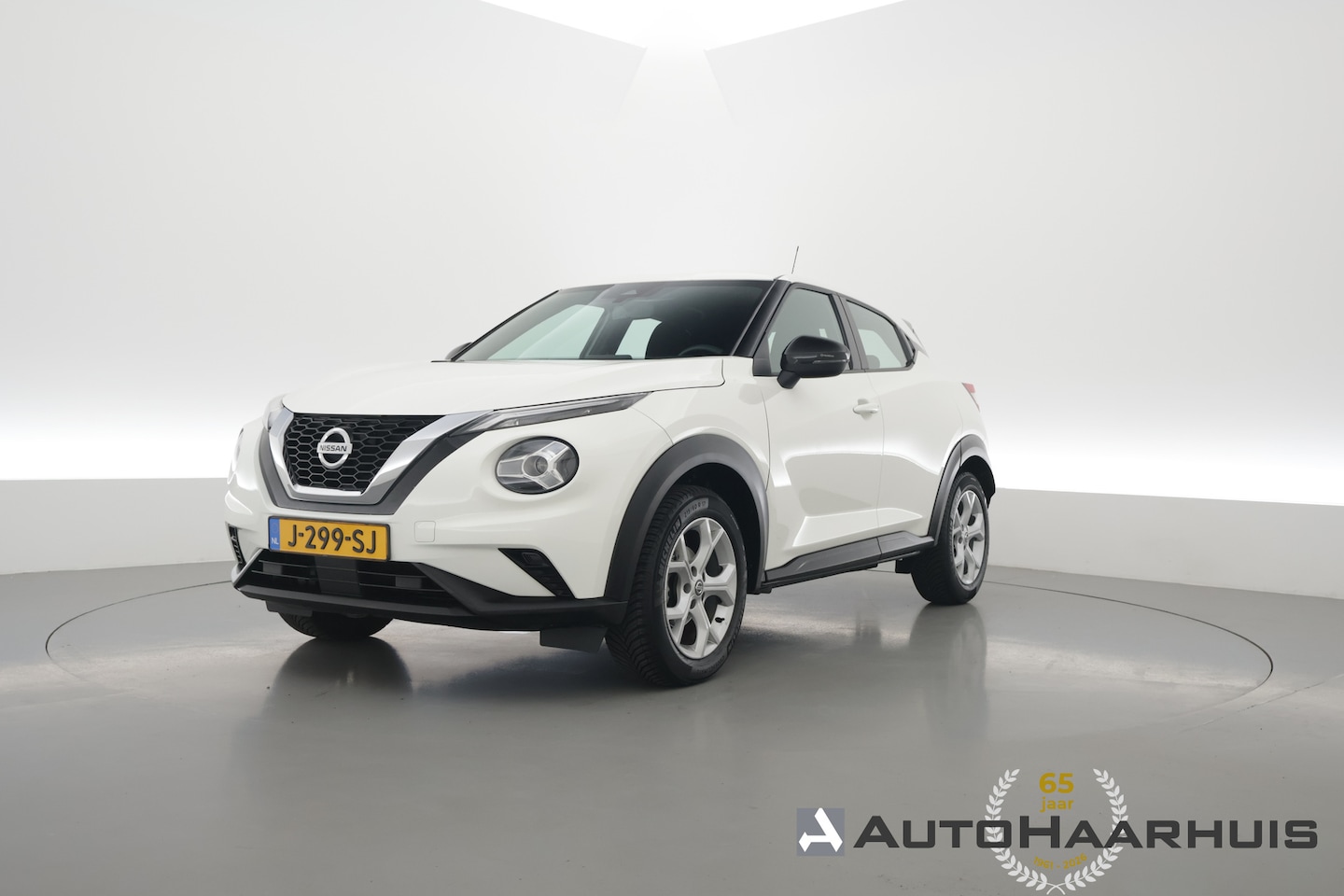 Nissan Juke - 1.0 DIG-T Acenta | Trekhaak | Cruise Contr. | Camera | Apple CarPlay & Android Auto | PDC+ - AutoWereld.nl