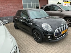 MINI 5-Deurs - 1.5 Cooper Chili Business