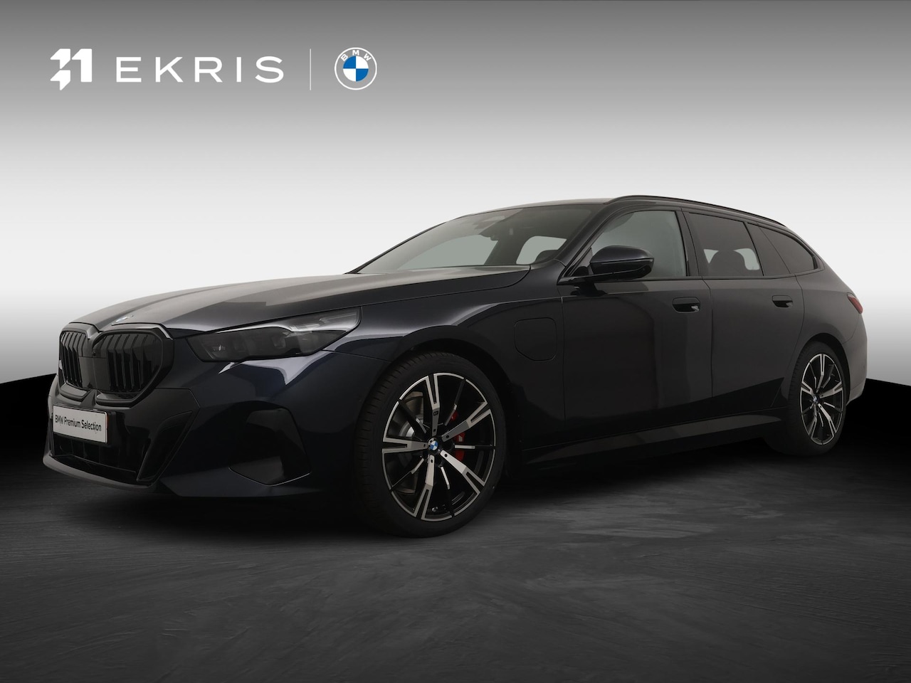 BMW 5-serie Touring - 530e M Sport Edition | M-Sport Pro | Head-Up | 360 Camera | Trekhaak | Comfort Access | - AutoWereld.nl