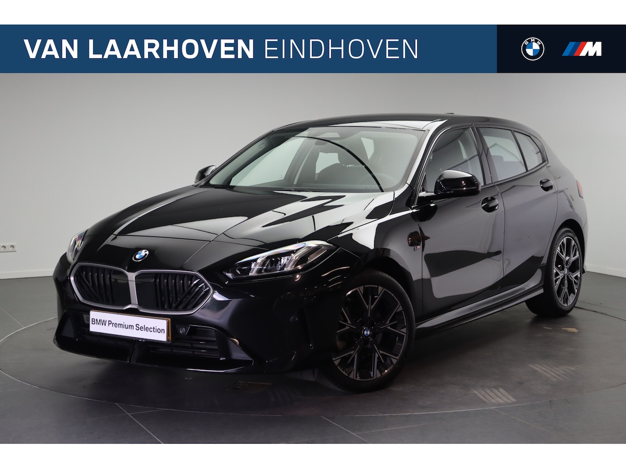 BMW 1-serie - 120 M Sport Automaat / Sportstoelen / Achteruitrijcamera / Stuurverwarming / PDC - AutoWereld.nl
