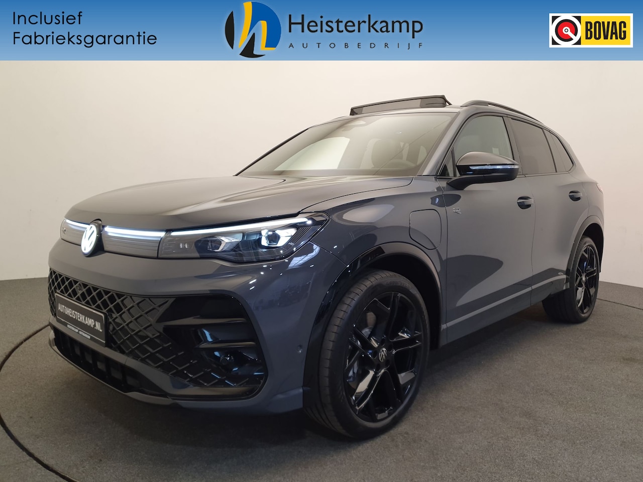 Volkswagen Tiguan - 1.5 eHybrid 272pk DSG/AUT R-Line Wegklapbare trekhaak, Panoramadak, Harman/Kardon, Leder - AutoWereld.nl