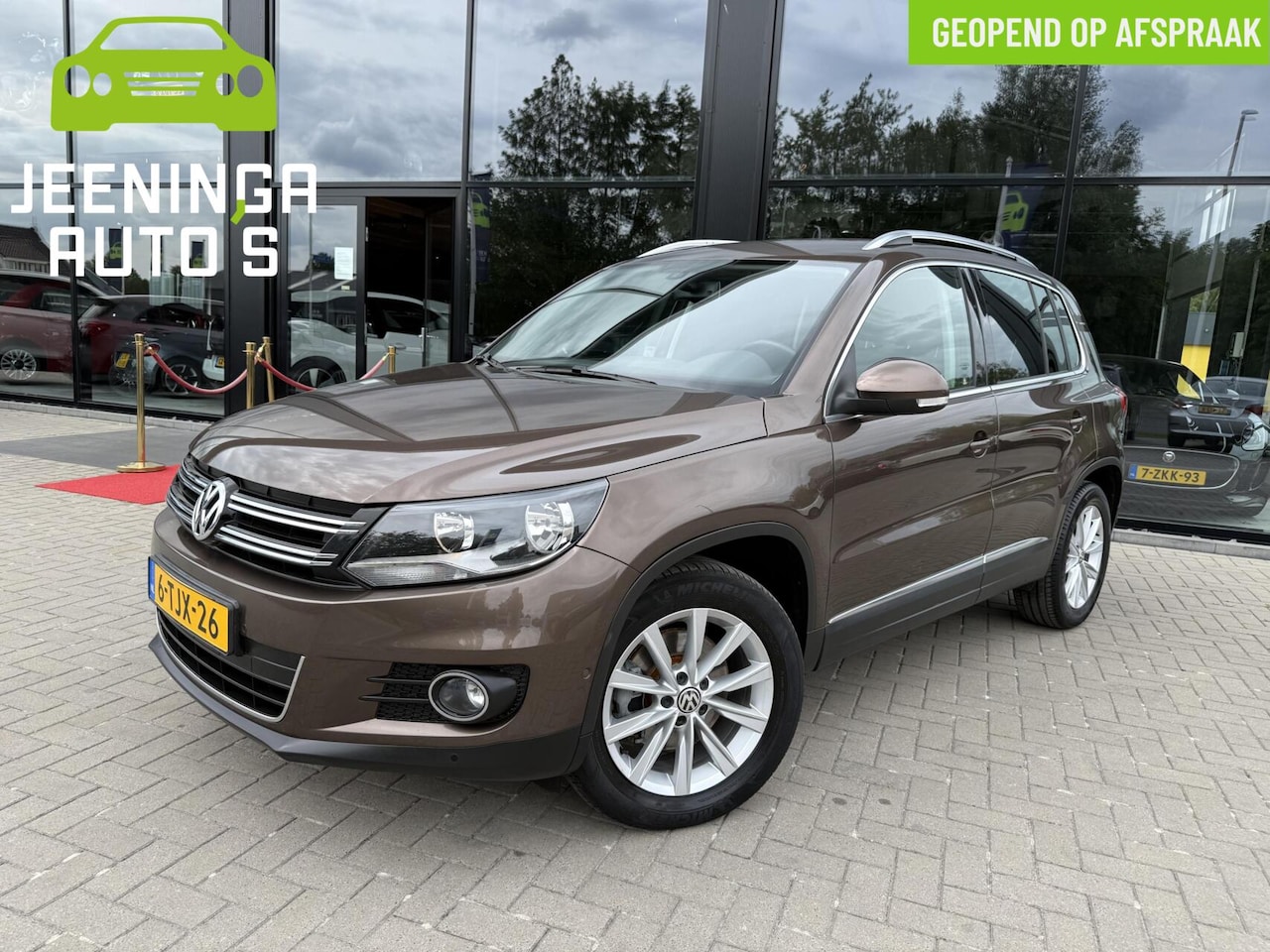 Volkswagen Tiguan - 1.4 TSI Sport&Style|Navi|Airco|Trekhaak|Camera|NAP - AutoWereld.nl