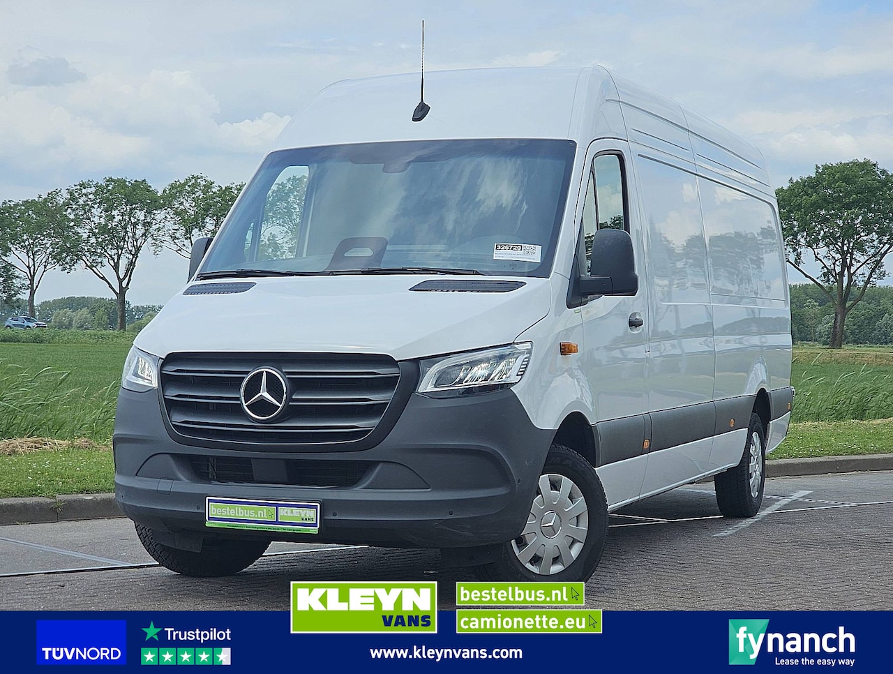 Mercedes-Benz Sprinter - 317 L3H2 Maxi LED Mbux10 - AutoWereld.nl