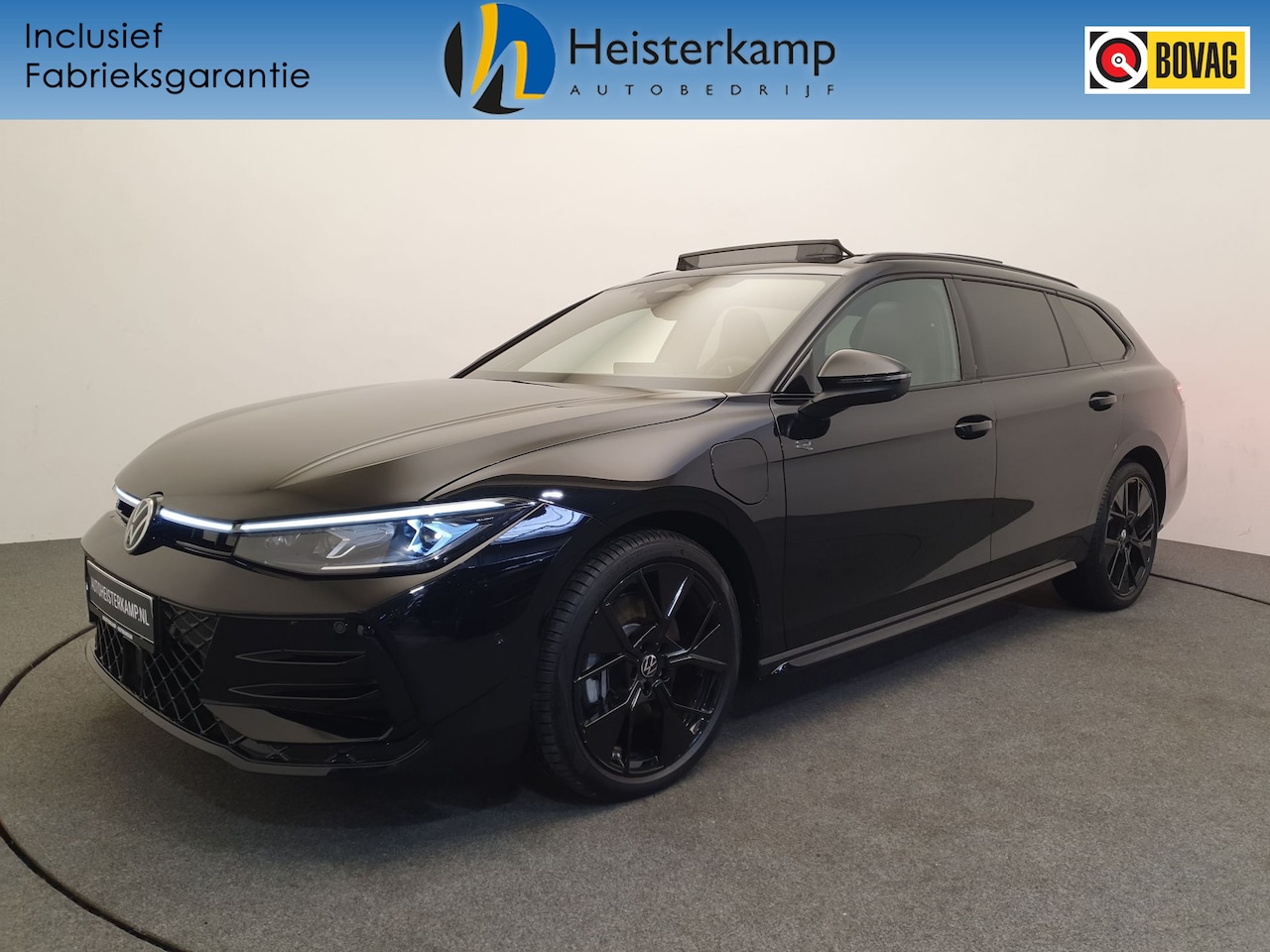 Volkswagen Passat Variant - 1.5 eHybrid 272pk DSG/AUT R-Line Wegklapbare trekhaak, Panoramadak, Harman/Kardon, Leder - AutoWereld.nl