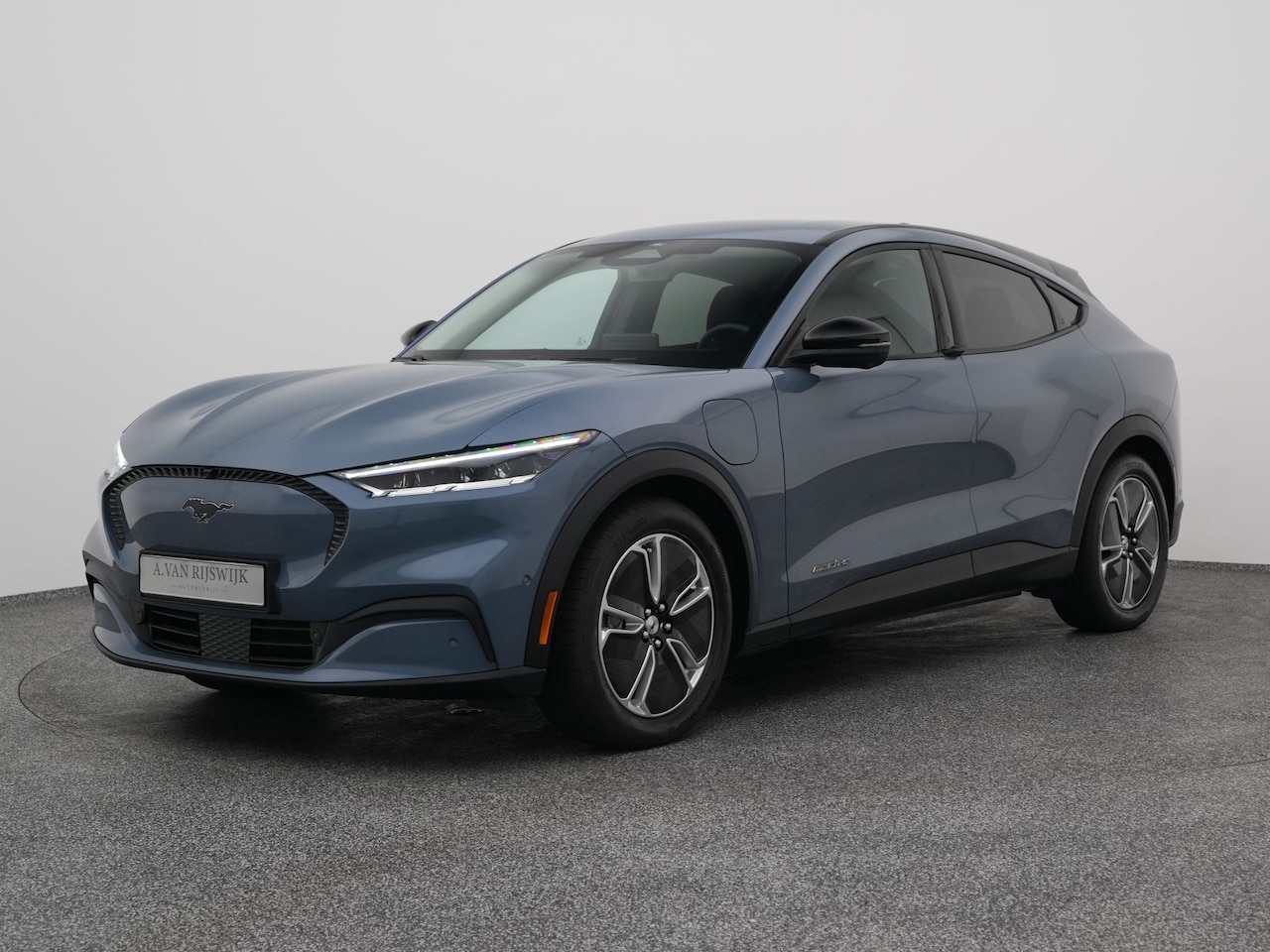 Ford Mustang Mach-E - Standard RWD 75 kWh | 360° | ADAPTIVE | STOEL- EN STUURVERW. - AutoWereld.nl