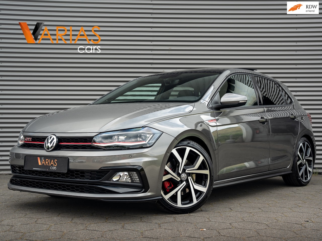 Volkswagen Polo - 2.0 TSI GTI Pano Beats Alcantara Camera Keyless - AutoWereld.nl