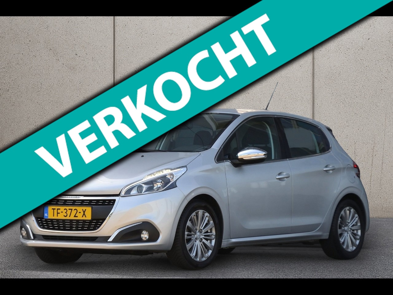 Peugeot 208 - 1.2 PureTech Blue Lease Executive | Navigatie | Climate Control | Parkeersensoren - AutoWereld.nl