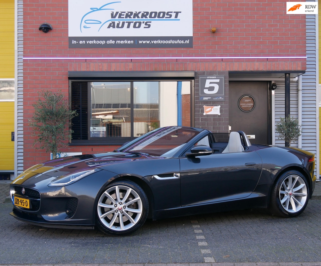 Jaguar F-type - 2.0T R-Dynamic. stoelverwarming. sportuitlaat. camera. navi. - AutoWereld.nl