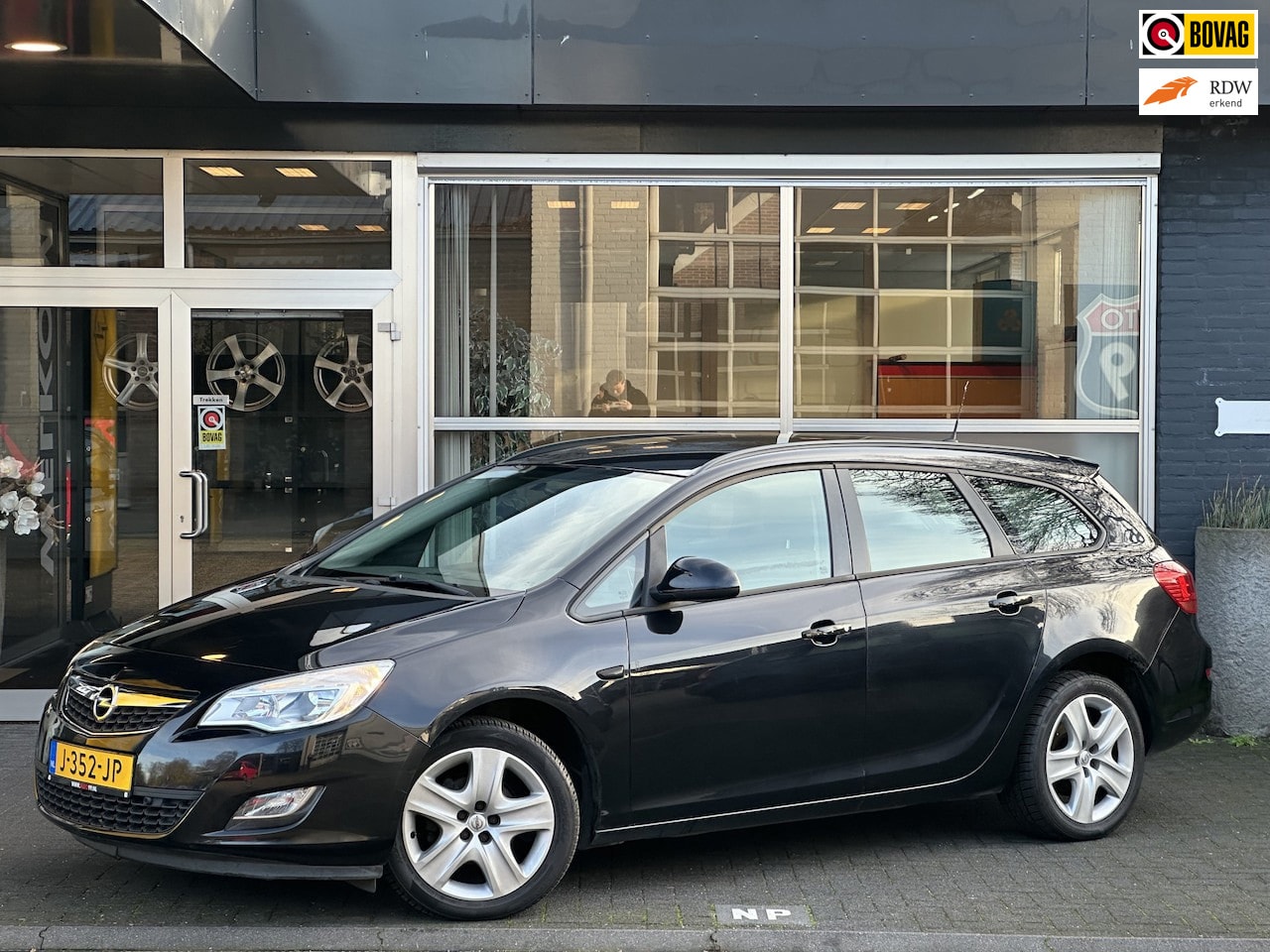 Opel Astra Sports Tourer - 1.4 Turbo Edition 1.4 Turbo Edition - AutoWereld.nl