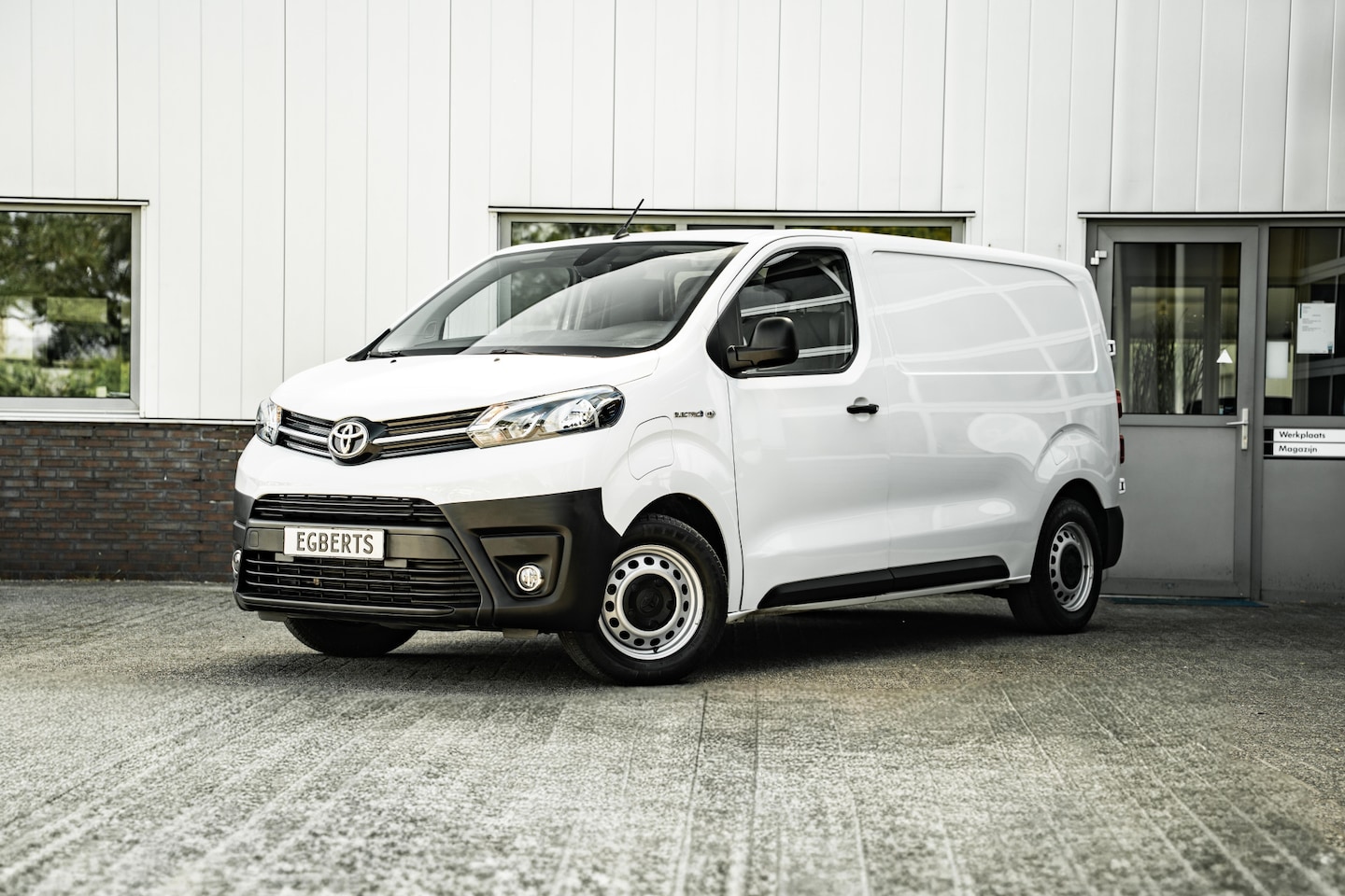 Toyota ProAce Electric Worker - L3H1 | Long Range accu 75kWh | Lange uitvoering Extra Range - AutoWereld.nl