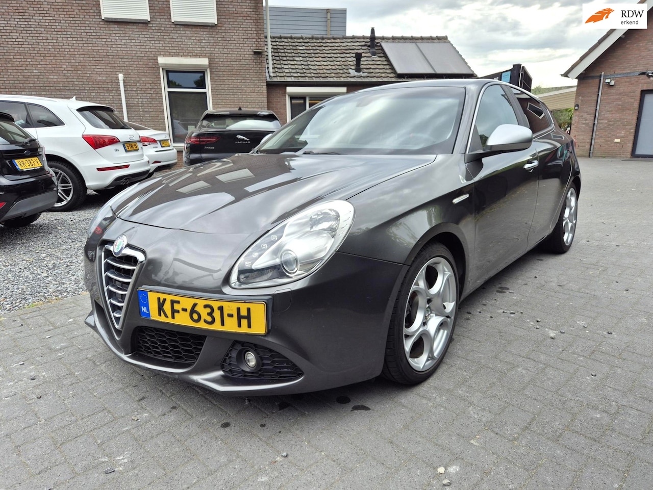 Alfa Romeo Giulietta - 2.0 JTDm Distinctive Navi Clima Cruise Leer 18 Inch sportvelgen - AutoWereld.nl