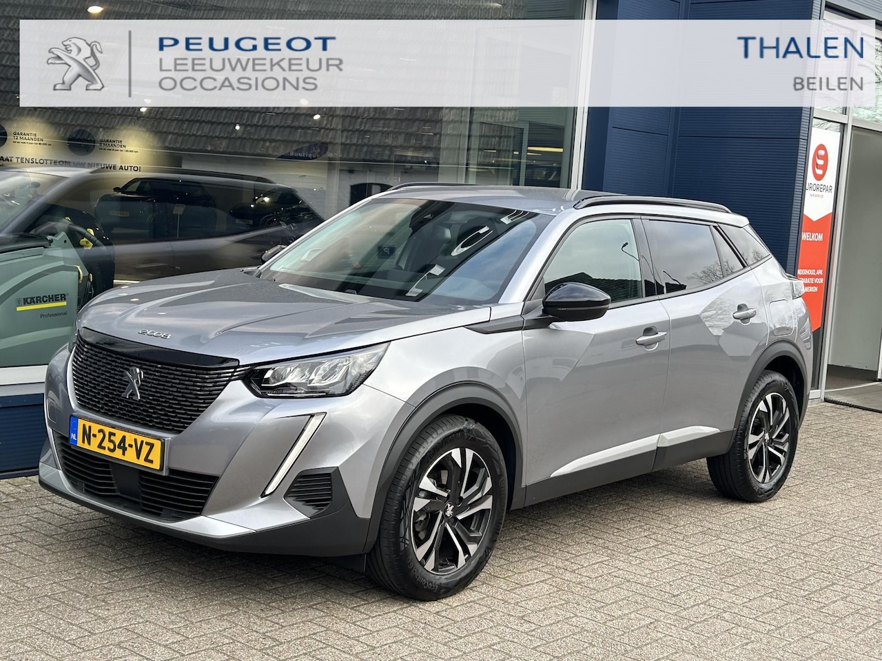 Peugeot 2008 - 1.2 Turbo 100PK Allure | Navigatie | LED Verlichting | Half Lederen Bekleding | Climate Co - AutoWereld.nl