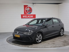 Volkswagen Golf - 1.5 eTSI R-Line, Mild Hybrid, Compleet, 17 inch, Cruise, Clima, Digitaal dash, Parkeersens