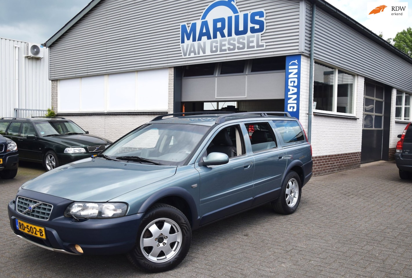 Volvo XC70 - 2.4T XC Cross Country AWD Mistral Green 200 pk - AutoWereld.nl