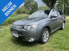 Mitsubishi Outlander - 2.0L PHEV 4WD 5pl. Safety Pack Topstaat