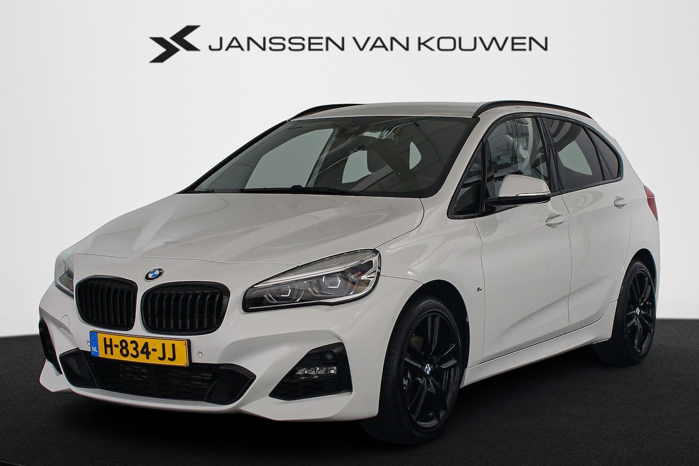 BMW 2-serie Active Tourer - 218i M Sport Head-Up Sportstoelen Stoelverwarming HiFi Camera - AutoWereld.nl