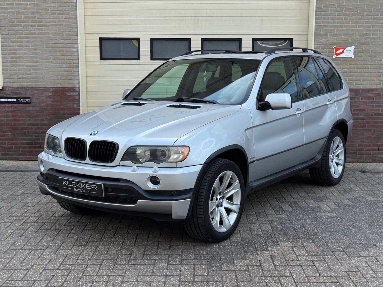 BMW X5 - 3.0i Executive 4.8IS bodykit|Schuifdak|Carplay|Memory| - AutoWereld.nl