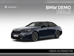 BMW M5 - 5-serie | 20/21 inch | Panorama. | Driv.+ Park. Prof. | M Multifunctionele voorstoelen