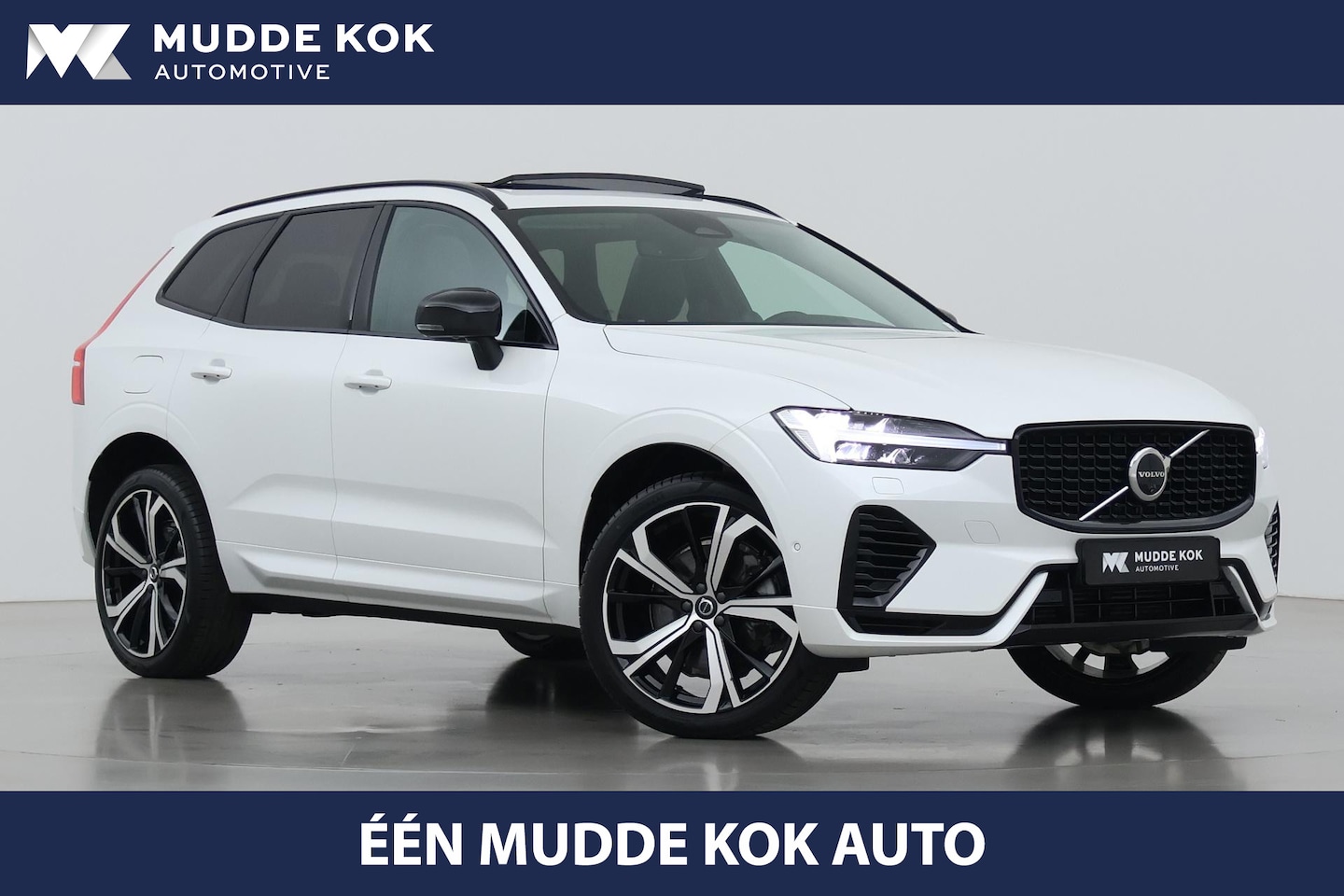 Volvo XC60 - T8 Plug-in hybrid Ultra Dark | ACC | Luchtvering | Panoramadak | Massage | Bowers&Wilkins - AutoWereld.nl