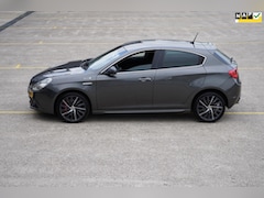 Alfa Romeo Giulietta - 1.4 T Distinctive QV-Line