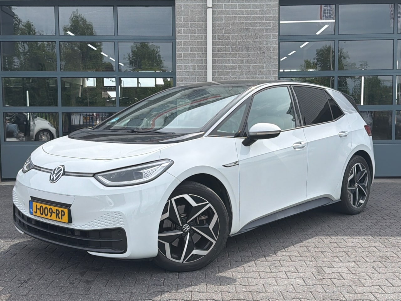 Volkswagen ID.3 - First Plus 58 kWh - AutoWereld.nl