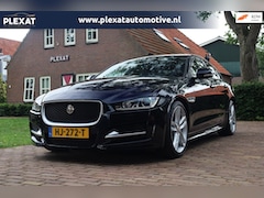 Jaguar XE - 2.0 Portfolio Aut.| R-Sport | Panorama | Stoelverwarming | Nette staat | Elek. Kofferklep