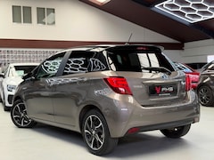 Toyota Yaris - 1.5 Hybrid Bi-Tone Navigatie Camera