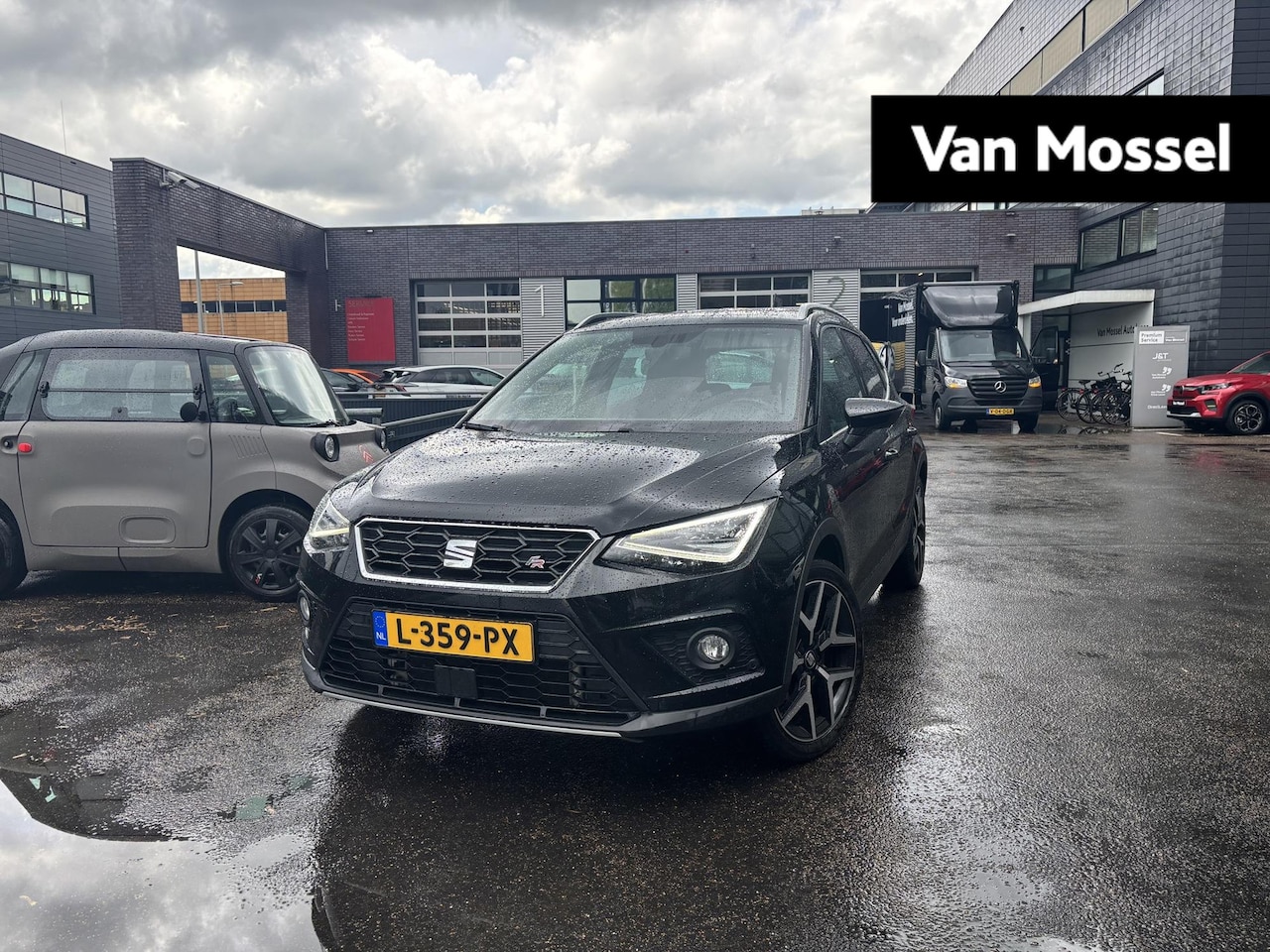 SEAT Arona - 1.0 TSI FR Limited Edition | CAMERA | TREKHAAK | NAVIGATIE | APPLE CARPLAY / ANDROID AUTO - AutoWereld.nl