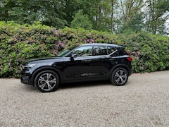 Volvo XC40 - 1.5 T4 Recharge Inscription Plug-in Hybrid / Panorama dak / Harman Kardon / Leer / 360° camera