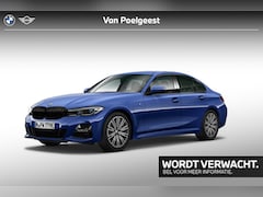 BMW 3-serie - Sedan 320e High Executive M-Sport 18 Inch / Stuur & Stoelverwarming / Getinte Ramen Achter