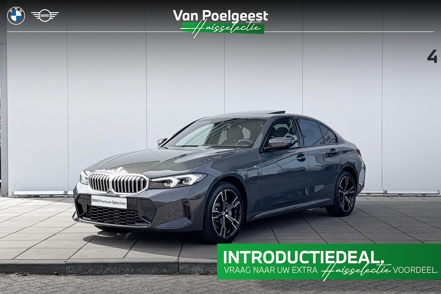 BMW 3-serie - Sedan 330e M-Sport | 18 inch | Trekhaak | Stoelverwarming | Huisselectie - AutoWereld.nl