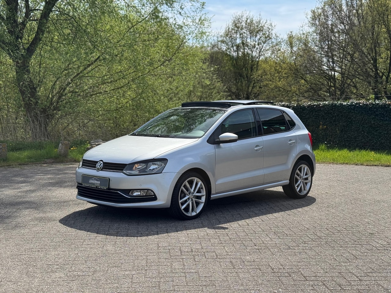 Volkswagen Polo - 1.2 TSI Highline 110PK I PANO I CRUISE I NIEUWE RIEM I PDC - AutoWereld.nl