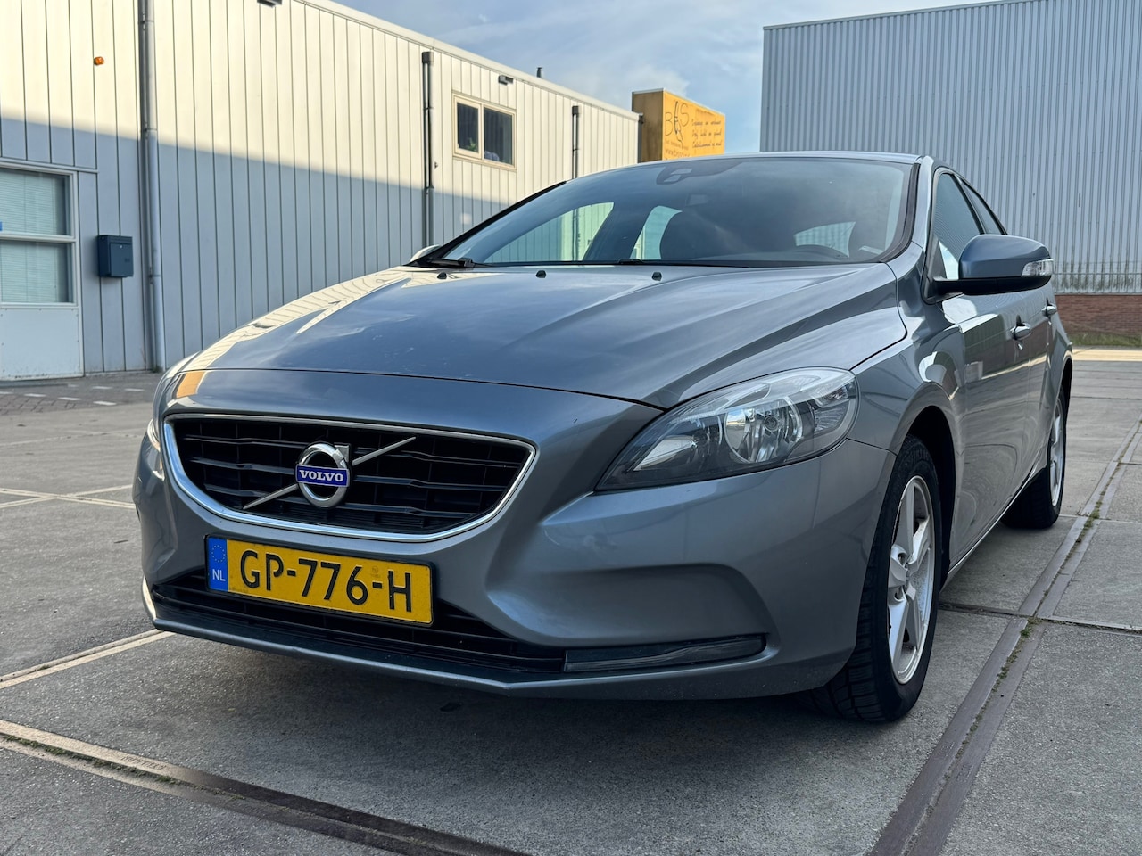 Volvo V40 - 1.6 D2 Momentum 1.6 D2 Momentum - AutoWereld.nl