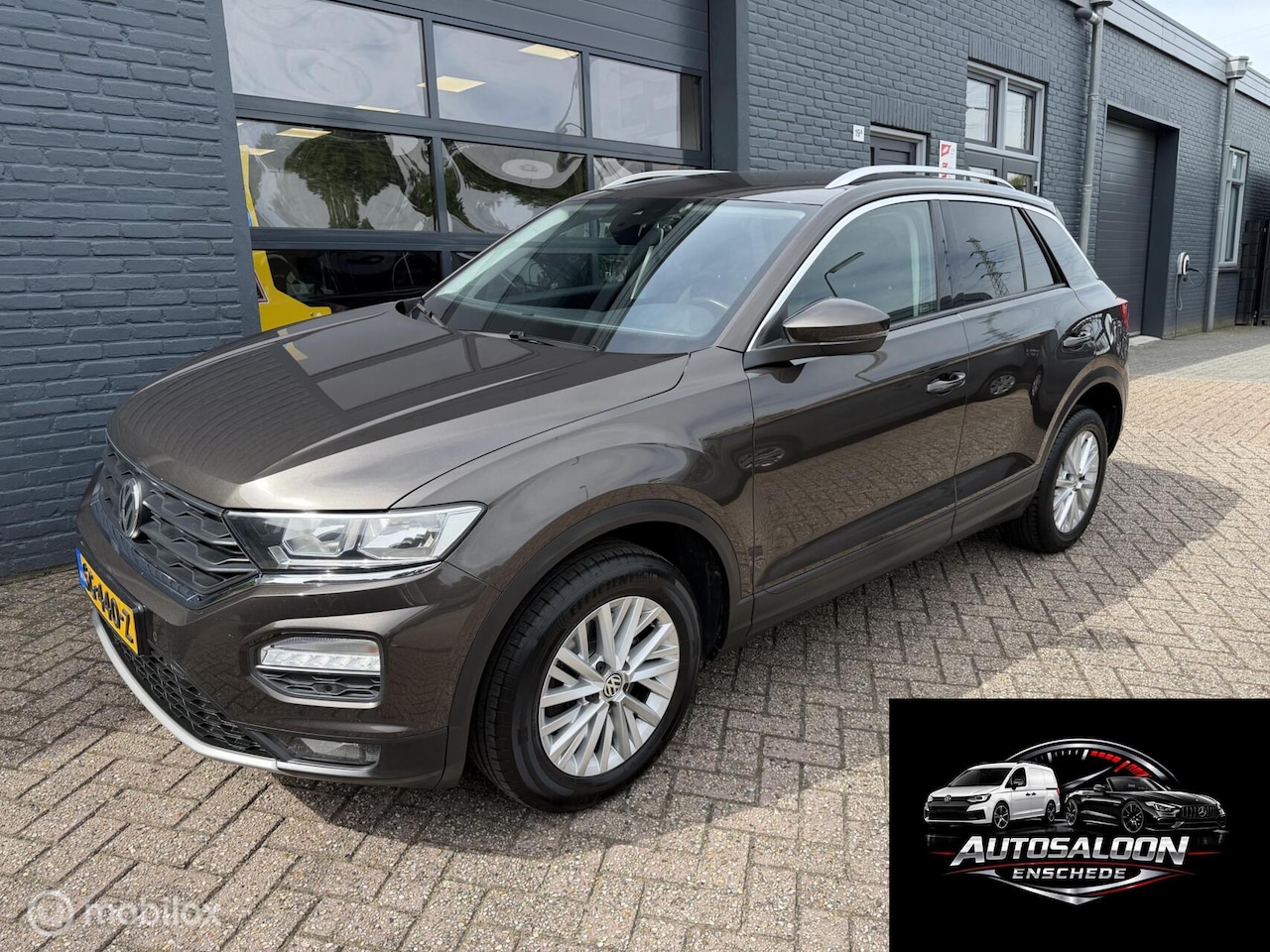 Volkswagen T-Roc - 1.0 TSI Style 116 PK Airco Navi PDC - AutoWereld.nl
