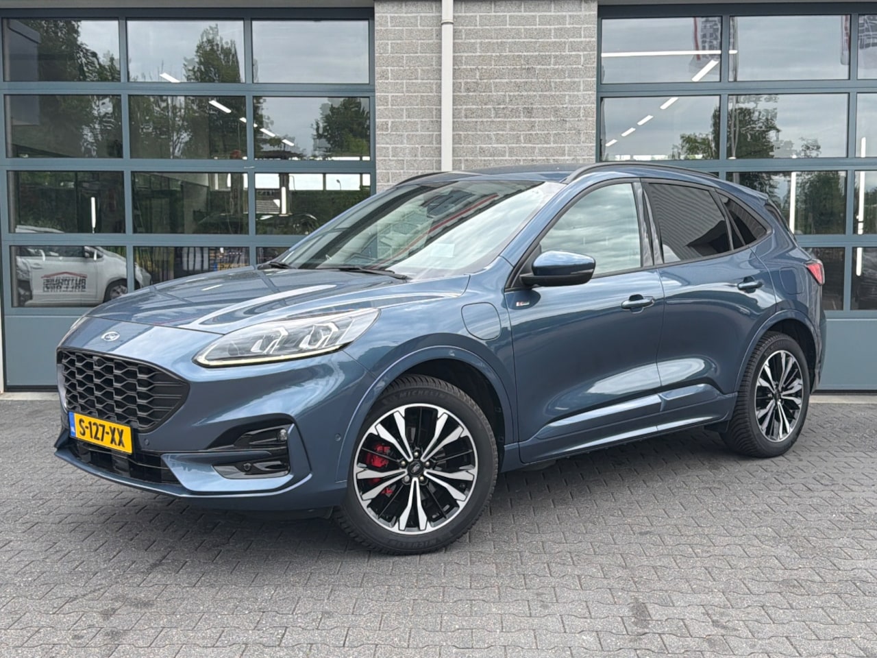 Ford Kuga - 2.5 PHEV ST-Line 2.5 PHEV ST-LINE| - AutoWereld.nl