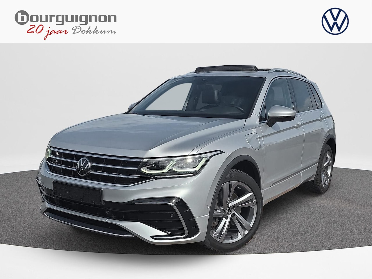 Volkswagen Tiguan - 1.4 TSI eHybrid R-Line Business+ | Trekhaak | Pano | A.cam | Winterpakket | - AutoWereld.nl