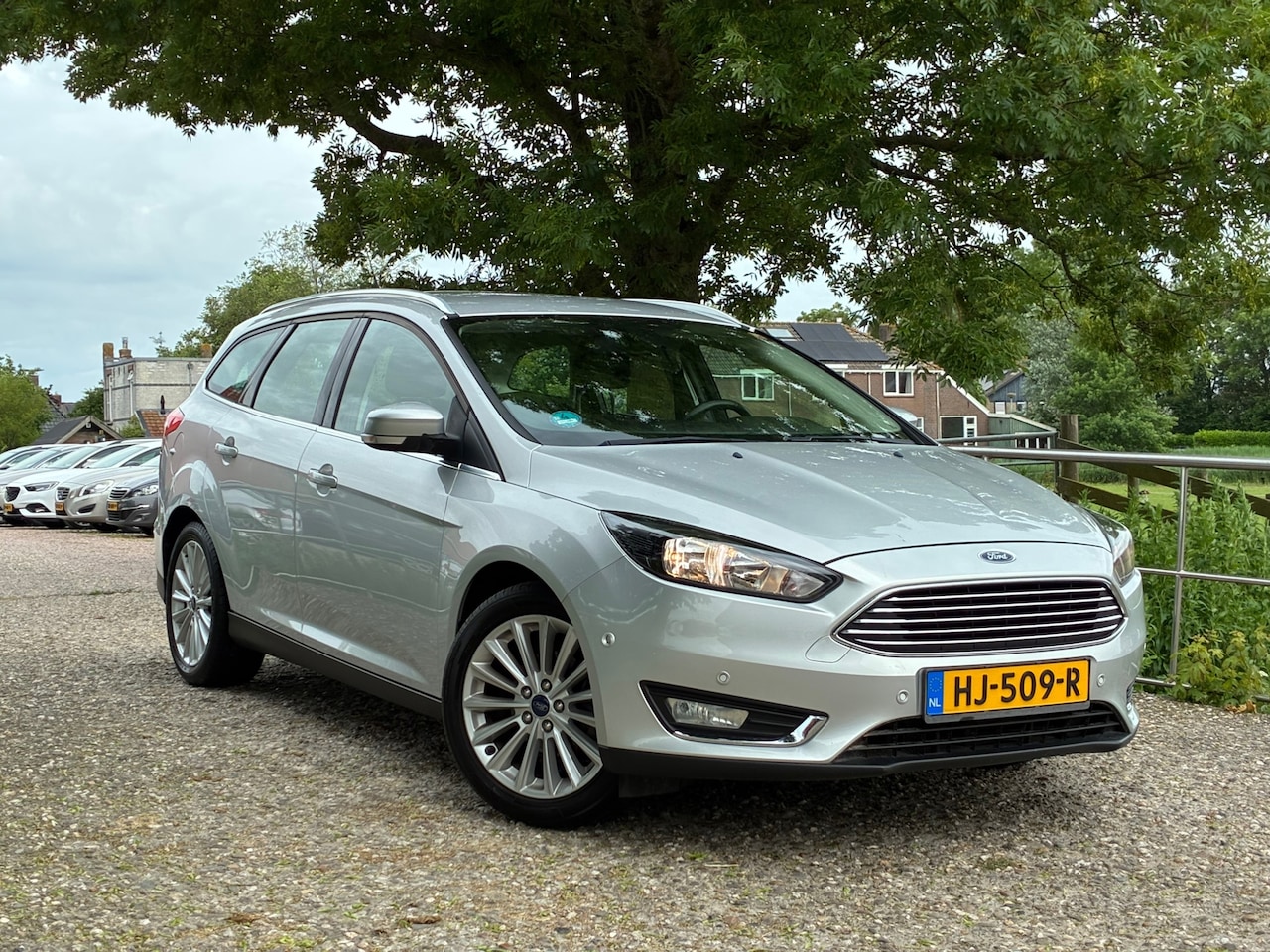 Ford Focus Wagon - 1.0 Titanium Edition | Cruise + Clima nu € 5.975,-!!! - AutoWereld.nl
